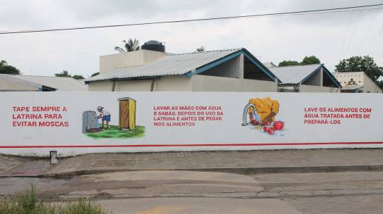 Cruz Vermelha promove saúde pública, através de um Mural pintado na Escola Primária Completa Unidade 29